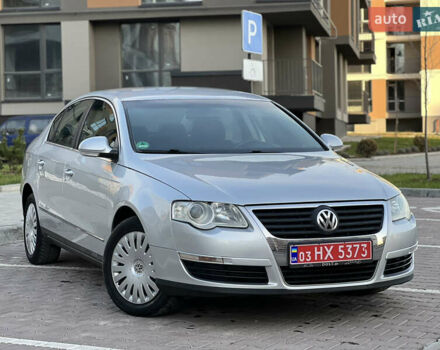 Серый Фольксваген Пассат, объемом двигателя 1.6 л и пробегом 227 тыс. км за 5599 $, фото 4 на Automoto.ua