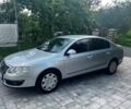 Сірий Фольксваген Пассат, об'ємом двигуна 1.6 л та пробігом 264 тис. км за 6000 $, фото 6 на Automoto.ua
