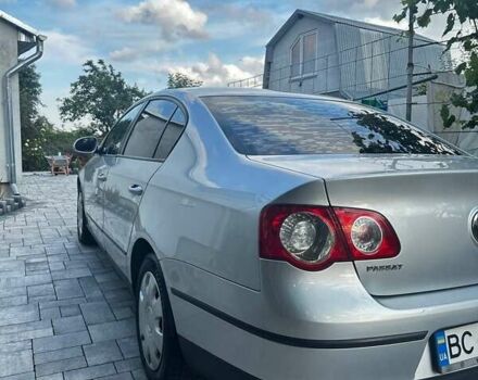 Сірий Фольксваген Пассат, об'ємом двигуна 1.6 л та пробігом 265 тис. км за 6000 $, фото 6 на Automoto.ua