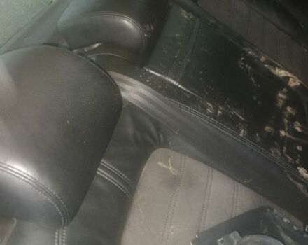 Серый Фольксваген Пассат, объемом двигателя 3 л и пробегом 290 тыс. км за 3200 $, фото 18 на Automoto.ua