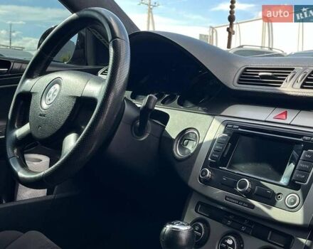 Сірий Фольксваген Пассат, об'ємом двигуна 2 л та пробігом 355 тис. км за 6990 $, фото 16 на Automoto.ua