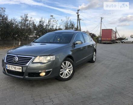 Серый Фольксваген Пассат, объемом двигателя 1.97 л и пробегом 322 тыс. км за 7500 $, фото 3 на Automoto.ua