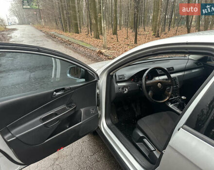 Серый Фольксваген Пассат, объемом двигателя 1.98 л и пробегом 214 тыс. км за 4600 $, фото 8 на Automoto.ua