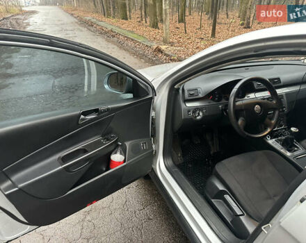 Серый Фольксваген Пассат, объемом двигателя 1.98 л и пробегом 214 тыс. км за 4600 $, фото 7 на Automoto.ua