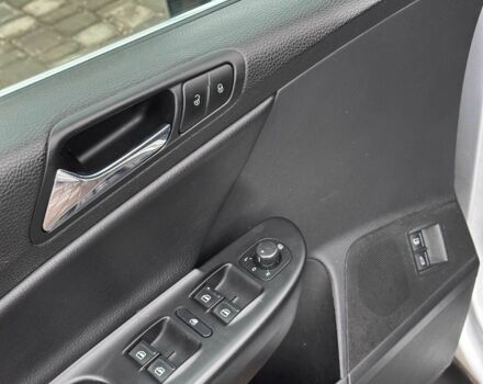 Сірий Фольксваген Пассат, об'ємом двигуна 2 л та пробігом 184 тис. км за 7400 $, фото 9 на Automoto.ua