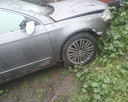 Серый Фольксваген Пассат, объемом двигателя 3 л и пробегом 290 тыс. км за 3200 $, фото 3 на Automoto.ua