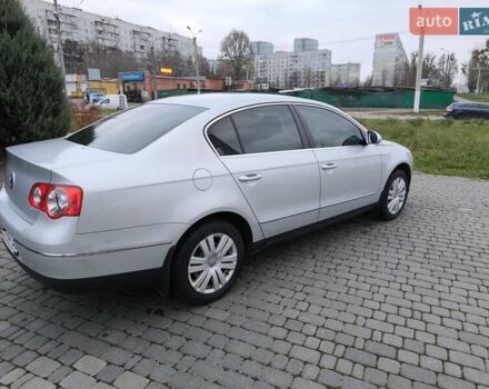 Серый Фольксваген Пассат, объемом двигателя 2 л и пробегом 42 тыс. км за 10000 $, фото 6 на Automoto.ua