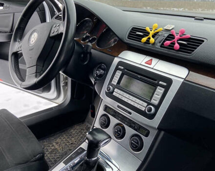 Сірий Фольксваген Пассат, об'ємом двигуна 2 л та пробігом 240 тис. км за 7200 $, фото 23 на Automoto.ua