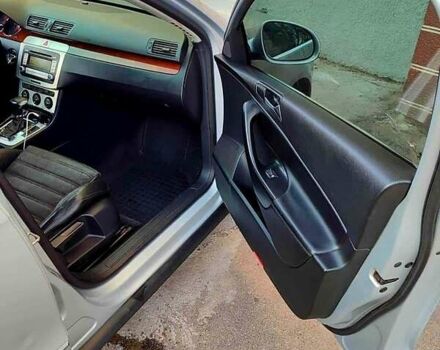 Серый Фольксваген Пассат, объемом двигателя 2 л и пробегом 270 тыс. км за 6100 $, фото 2 на Automoto.ua