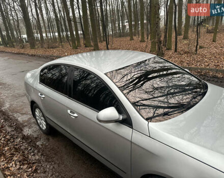 Серый Фольксваген Пассат, объемом двигателя 1.98 л и пробегом 214 тыс. км за 4600 $, фото 2 на Automoto.ua