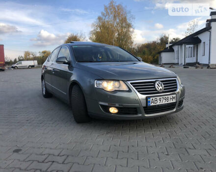 Серый Фольксваген Пассат, объемом двигателя 1.97 л и пробегом 322 тыс. км за 7500 $, фото 2 на Automoto.ua