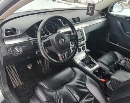 Сірий Фольксваген Пассат, об'ємом двигуна 0 л та пробігом 276 тис. км за 3300 $, фото 5 на Automoto.ua