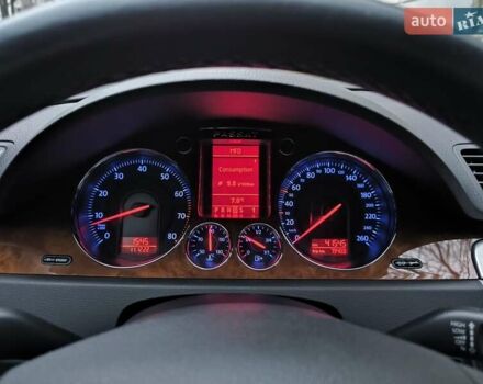 Серый Фольксваген Пассат, объемом двигателя 2 л и пробегом 42 тыс. км за 10000 $, фото 16 на Automoto.ua