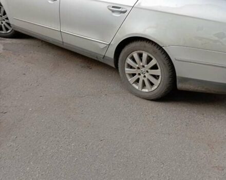 Фольксваген Пассат 2007 в Запорожье на Automoto.ua Серый Фольксваген Пассат, объемом двигателя 1.98 л и пробегом 550 тыс. км за 2000 $, фото 2 на Automoto.ua