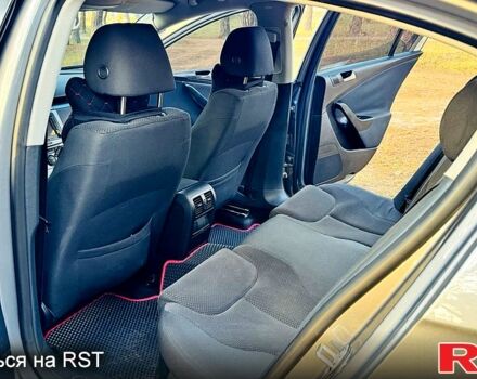 Сірий Фольксваген Пассат, об'ємом двигуна 2 л та пробігом 295 тис. км за 6800 $, фото 12 на Automoto.ua