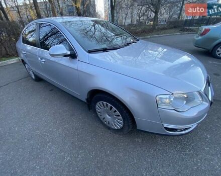 Сірий Фольксваген Пассат, об'ємом двигуна 1.6 л та пробігом 270 тис. км за 6800 $, фото 2 на Automoto.ua