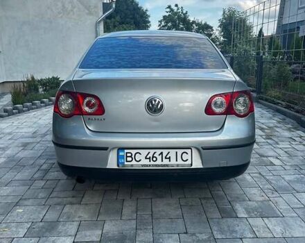Сірий Фольксваген Пассат, об'ємом двигуна 1.6 л та пробігом 265 тис. км за 6000 $, фото 8 на Automoto.ua