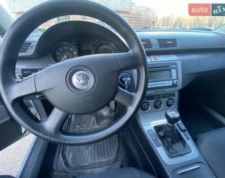 Сірий Фольксваген Пассат, об'ємом двигуна 1.6 л та пробігом 270 тис. км за 6800 $, фото 3 на Automoto.ua