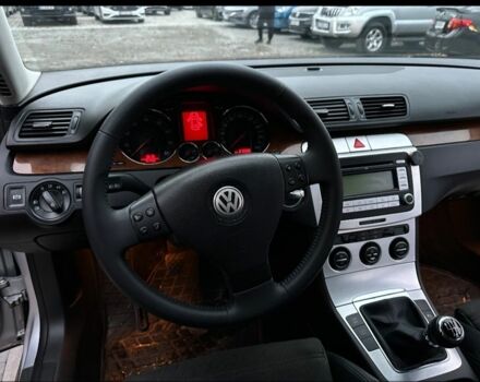 Серый Фольксваген Пассат, объемом двигателя 2 л и пробегом 219 тыс. км за 7500 $, фото 7 на Automoto.ua