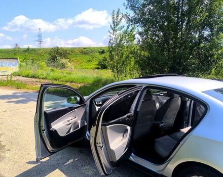 Фольксваген Пассат 2007 у Києві на Automoto.ua Сірий Фольксваген Пассат, об'ємом двигуна 2 л та пробігом 316 тис. км за 6400 $, фото 9 на Automoto.ua