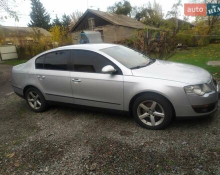 Серый Фольксваген Пассат, объемом двигателя 1.6 л и пробегом 284 тыс. км за 7200 $, фото 4 на Automoto.ua