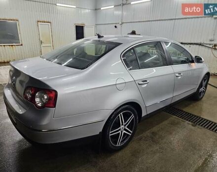 Серый Фольксваген Пассат, объемом двигателя 2 л и пробегом 220 тыс. км за 7200 $, фото 3 на Automoto.ua