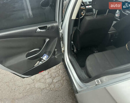 Серый Фольксваген Пассат, объемом двигателя 1.98 л и пробегом 214 тыс. км за 4600 $, фото 6 на Automoto.ua