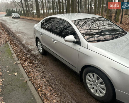 Серый Фольксваген Пассат, объемом двигателя 1.98 л и пробегом 214 тыс. км за 4600 $, фото 3 на Automoto.ua