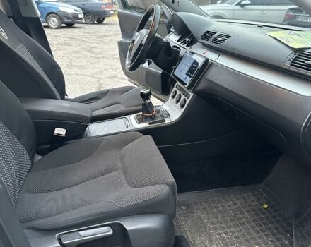 Сірий Фольксваген Пассат, об'ємом двигуна 2 л та пробігом 227 тис. км за 5999 $, фото 16 на Automoto.ua