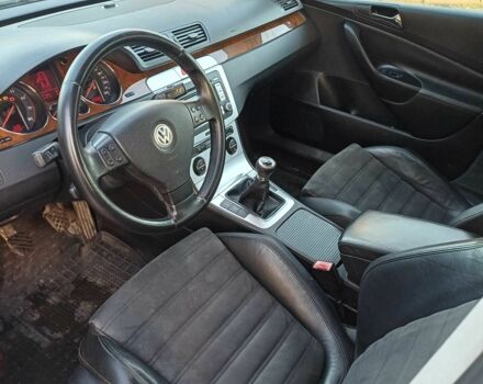 Серый Фольксваген Пассат, объемом двигателя 2 л и пробегом 222 тыс. км за 4300 $, фото 10 на Automoto.ua