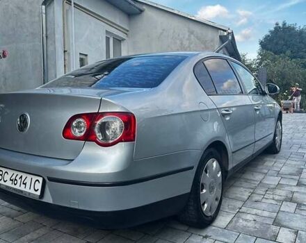 Сірий Фольксваген Пассат, об'ємом двигуна 1.6 л та пробігом 265 тис. км за 6000 $, фото 9 на Automoto.ua