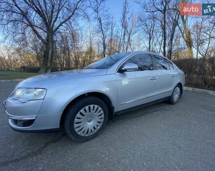 Сірий Фольксваген Пассат, об'ємом двигуна 1.6 л та пробігом 270 тис. км за 6800 $, фото 12 на Automoto.ua