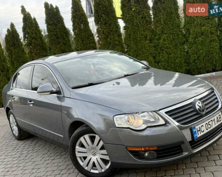 Серый Фольксваген Пассат, объемом двигателя 1.97 л и пробегом 346 тыс. км за 5600 $, фото 3 на Automoto.ua