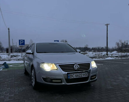 Серый Фольксваген Пассат, объемом двигателя 2 л и пробегом 287 тыс. км за 7600 $, фото 2 на Automoto.ua