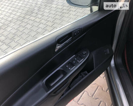 Серый Фольксваген Пассат, объемом двигателя 1.97 л и пробегом 322 тыс. км за 7500 $, фото 10 на Automoto.ua