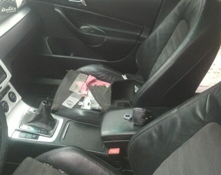 Серый Фольксваген Пассат, объемом двигателя 3 л и пробегом 290 тыс. км за 3200 $, фото 6 на Automoto.ua