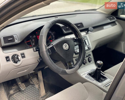 Серый Фольксваген Пассат, объемом двигателя 2 л и пробегом 344 тыс. км за 4999 $, фото 41 на Automoto.ua