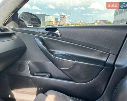 Сірий Фольксваген Пассат, об'ємом двигуна 2 л та пробігом 355 тис. км за 6990 $, фото 37 на Automoto.ua