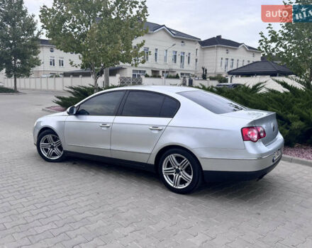 Фольксваген Пассат 2007 у Одесі на Automoto.ua Сірий Фольксваген Пассат, об'ємом двигуна 2 л та пробігом 368 тис. км за 6800 $, фото 17 на Automoto.ua