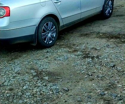 Серый Фольксваген Пассат, объемом двигателя 2 л и пробегом 270 тыс. км за 6100 $, фото 5 на Automoto.ua