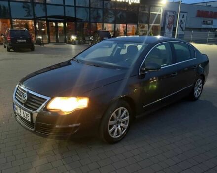 Серый Фольксваген Пассат, объемом двигателя 2 л и пробегом 280 тыс. км за 2400 $, фото 1 на Automoto.ua