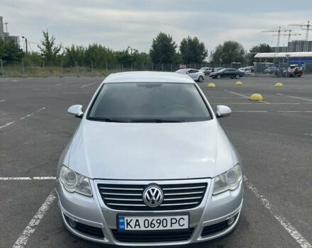 Сірий Фольксваген Пассат, об'ємом двигуна 1.8 л та пробігом 369 тис. км за 7400 $, фото 1 на Automoto.ua