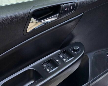 Серый Фольксваген Пассат, объемом двигателя 1.8 л и пробегом 240 тыс. км за 6499 $, фото 12 на Automoto.ua