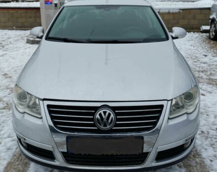 Сірий Фольксваген Пассат, об'ємом двигуна 1.8 л та пробігом 200 тис. км за 3490 $, фото 1 на Automoto.ua