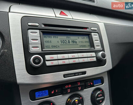 Сірий Фольксваген Пассат, об'ємом двигуна 2 л та пробігом 231 тис. км за 6250 $, фото 27 на Automoto.ua