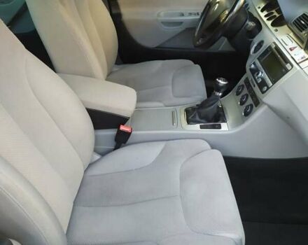 Серый Фольксваген Пассат, объемом двигателя 2 л и пробегом 260 тыс. км за 8500 $, фото 2 на Automoto.ua