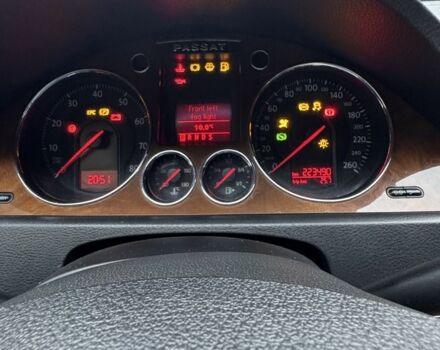 Серый Фольксваген Пассат, объемом двигателя 2 л и пробегом 223 тыс. км за 5500 $, фото 9 на Automoto.ua