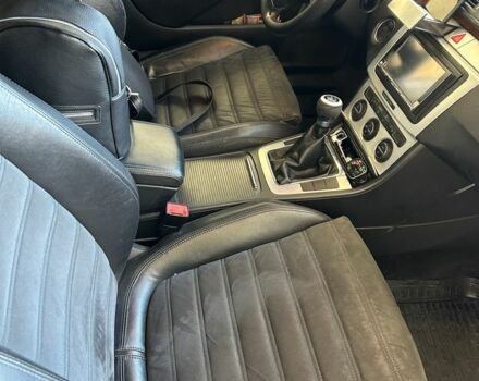 Серый Фольксваген Пассат, объемом двигателя 1.8 л и пробегом 208 тыс. км за 6000 $, фото 4 на Automoto.ua