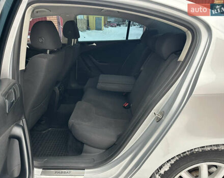 Сірий Фольксваген Пассат, об'ємом двигуна 2 л та пробігом 272 тис. км за 6999 $, фото 24 на Automoto.ua