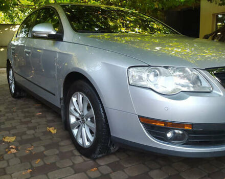 Серый Фольксваген Пассат, объемом двигателя 1.6 л и пробегом 178 тыс. км за 8100 $, фото 5 на Automoto.ua